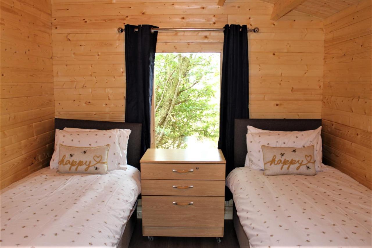 Stunning 5-Bed Cabin In Ashton Under Hill Evesham Dış mekan fotoğraf