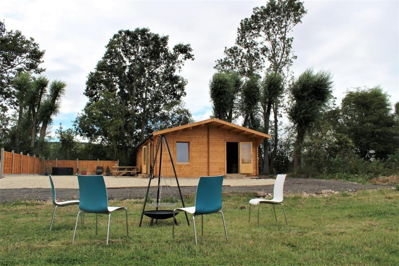 Stunning 5-Bed Cabin In Ashton Under Hill Evesham Dış mekan fotoğraf